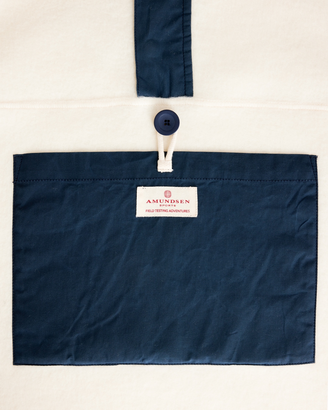 Amundsen V-Bond Waxed Fleece, Womens<br>Supermyk og komfortabel genser i deilig ull-fleece!