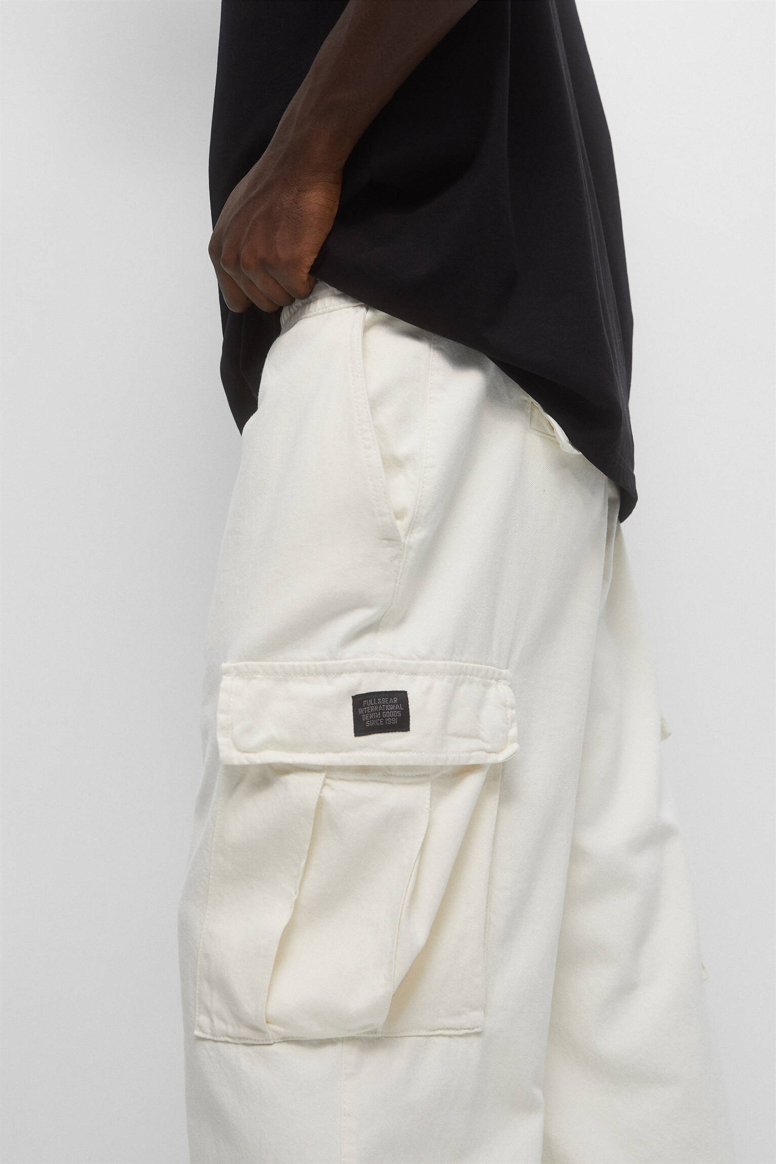 Calça cargo com veludo cotelê - cru