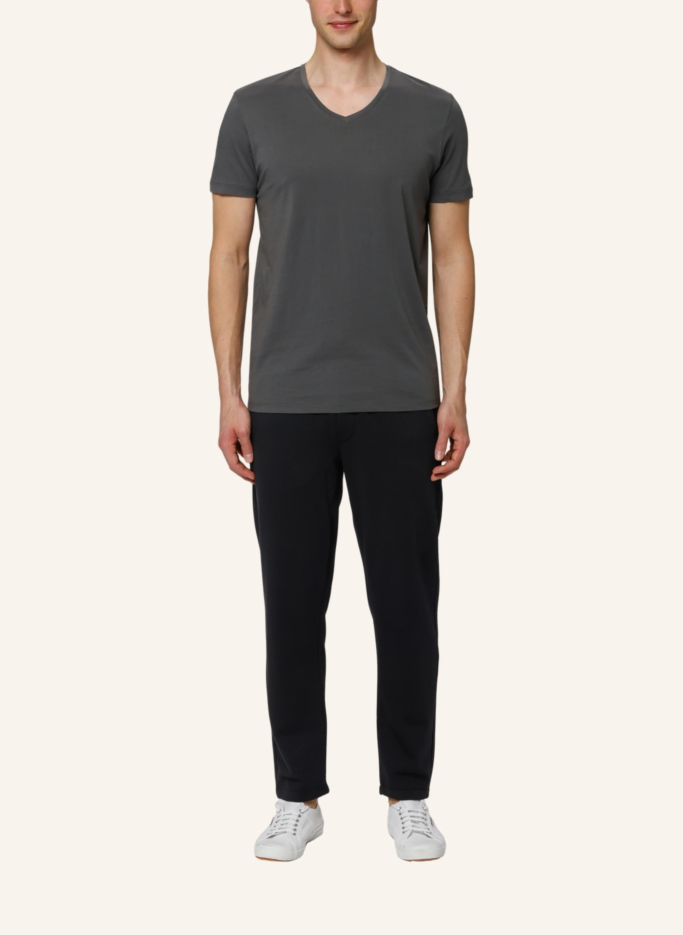 TRUSTED HANDWORK V Neck 1/2-Sleeve T-Shirt