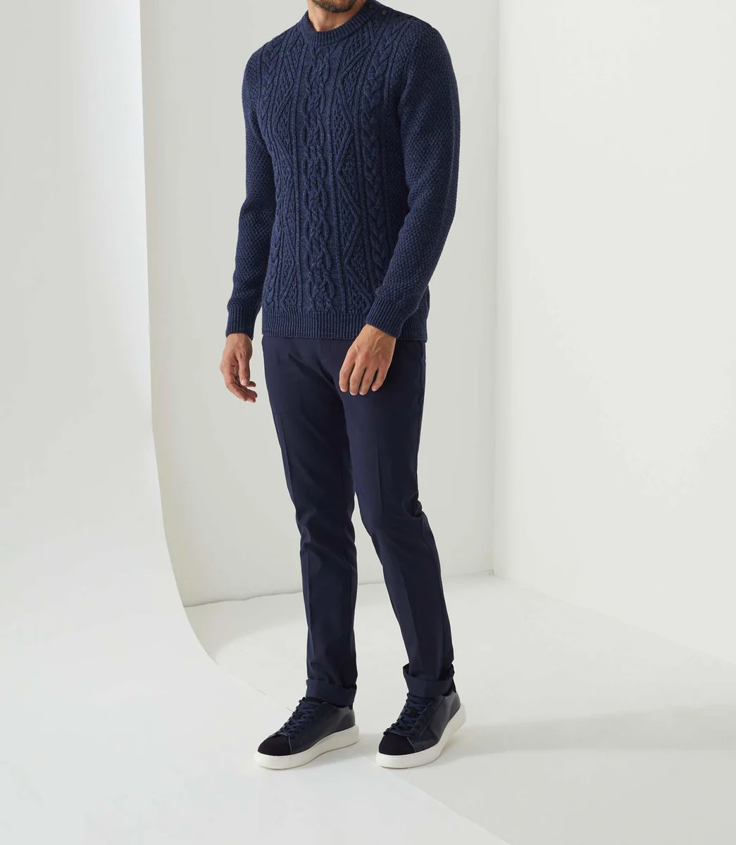 Pull col rond bleu 