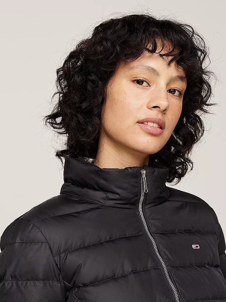 TOMMY JEANS Daunenmantel  schwarz
