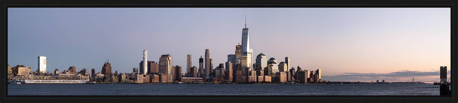 New York by H.G. Esch - Limited Edition. Edition of: 150. Signed.