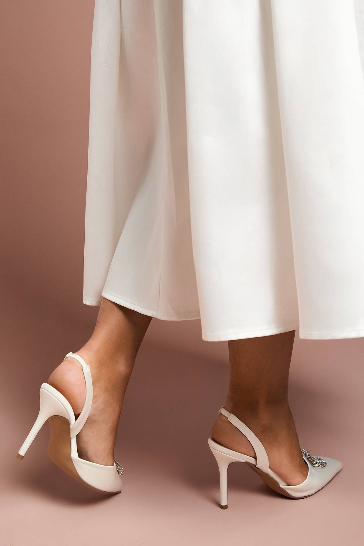 Coast Escarpins de Mariée Scarlett en Satin avec Broche Nœud Diamanté et Bride Arrière à Talon Aiguille Haut
