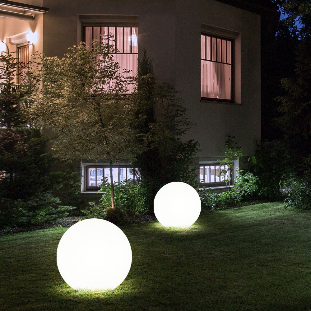 2x LED Solarleuchte, Kugel weiß, DM 25 cm, H 65 cm