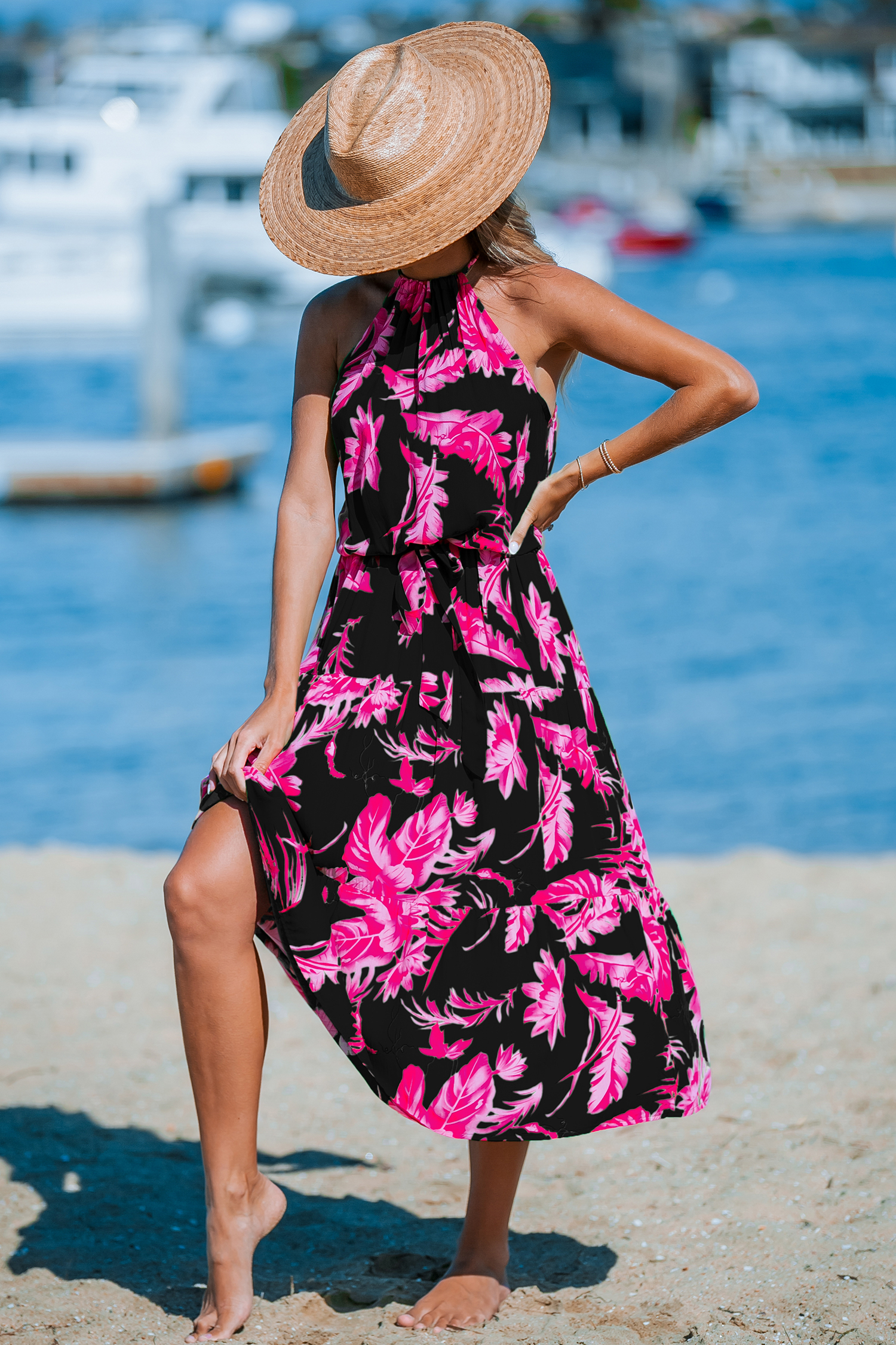 Robe maxi avec col haut sans manches à fleurs