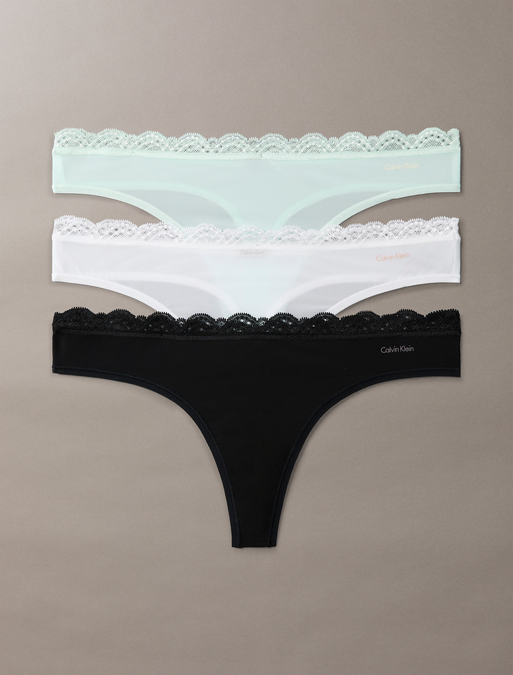 Calvin Klein Underwear String »THONG 3PK«, 3 Stk. mit Spitze am Bund