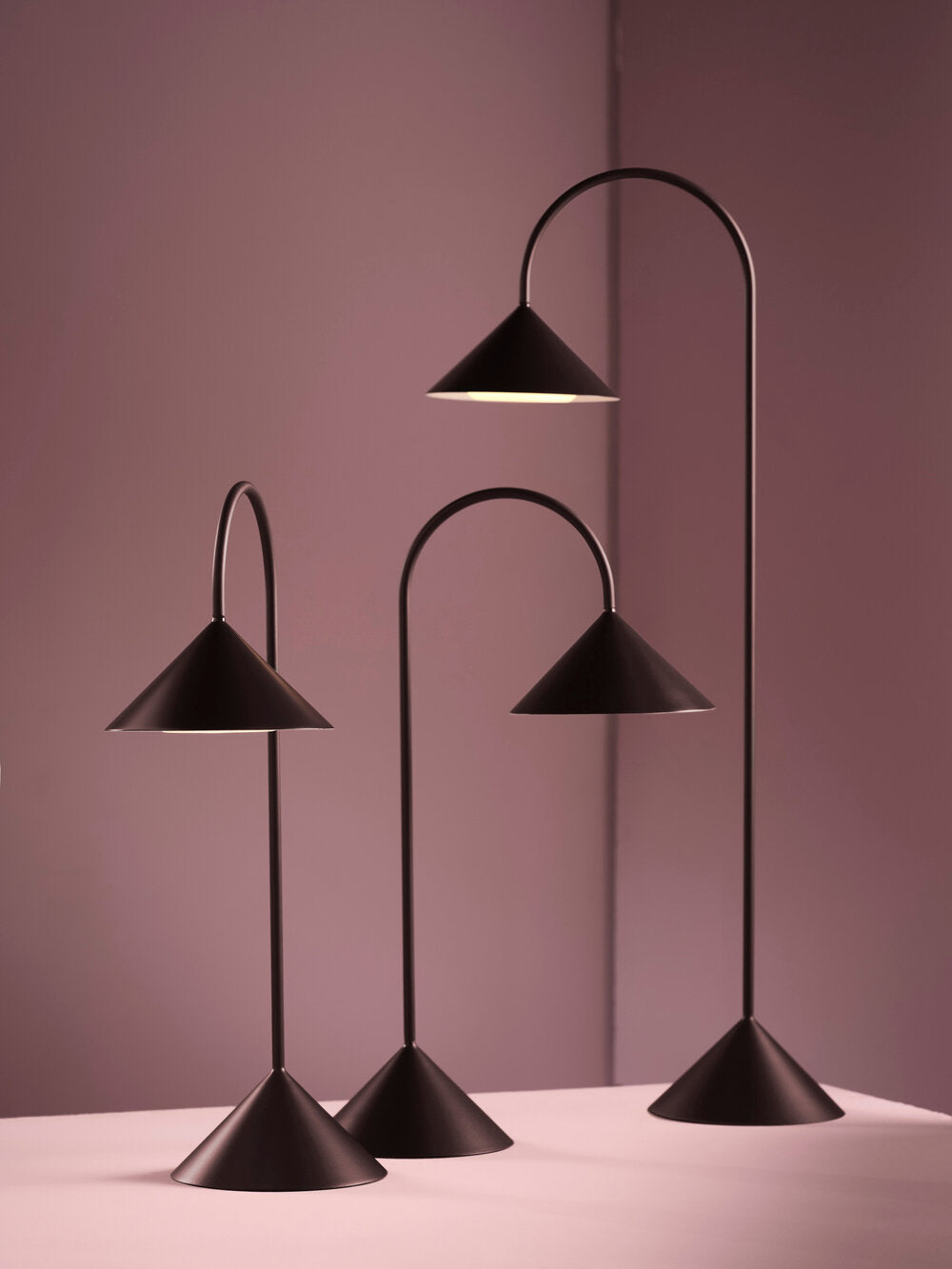 Frandsen  Grasp Portable lampe, Matt Beetroot - H47