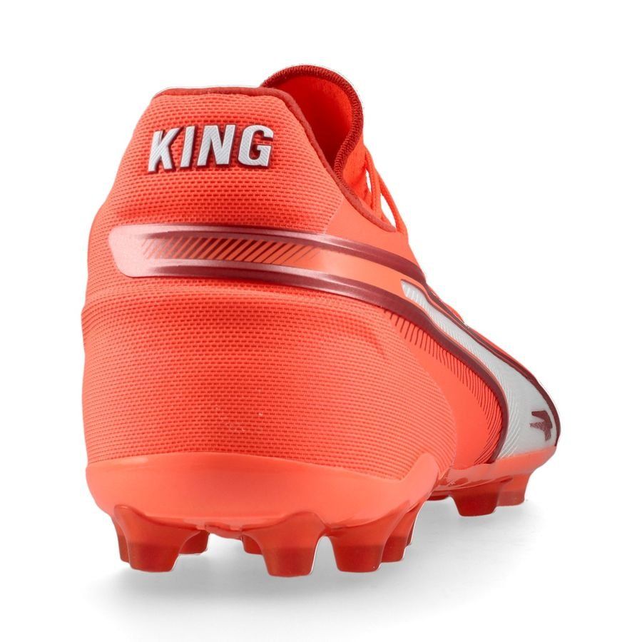 PUMA King Ultimate MG Unlimited - Glowing Red/Blanc/Red Fire