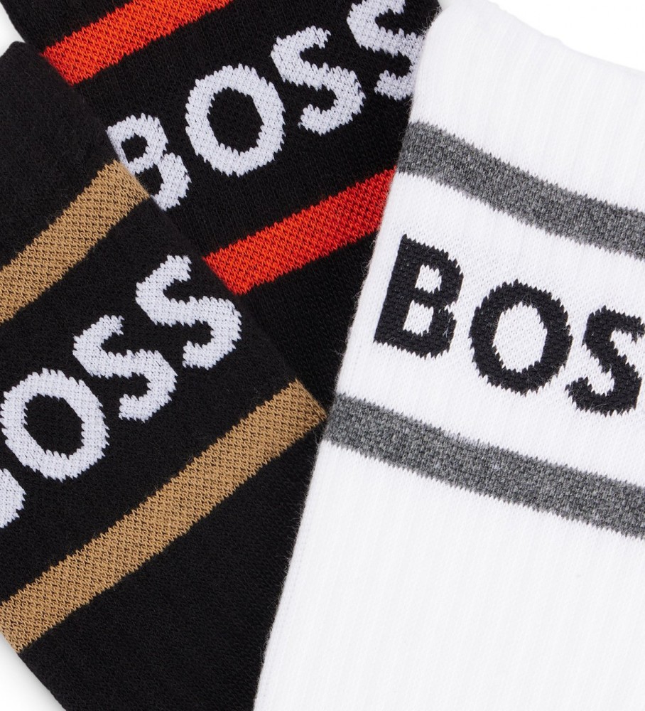 Pacote com 3 pares de meias listradas BOSS, brancas e pretas.