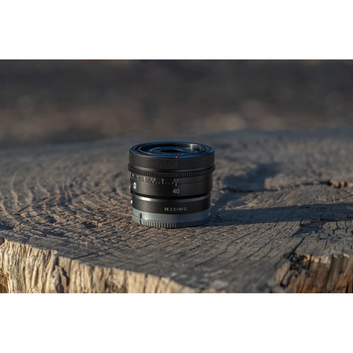 Sony FE 40mm f/2.5 G objektiv