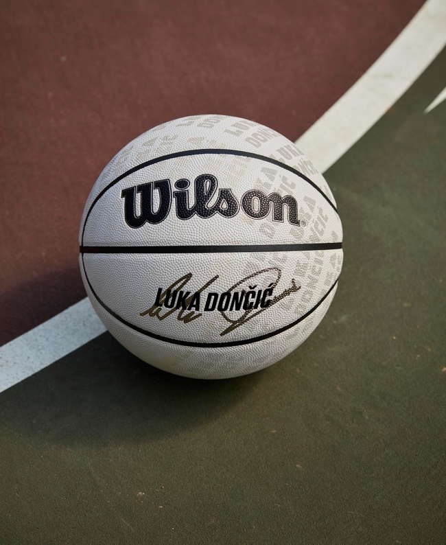 NBA Player Icon UV Basketball - Doncic