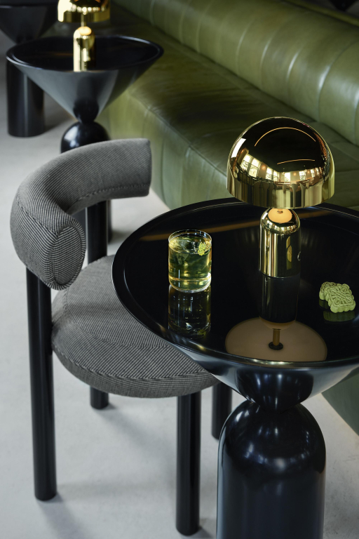 Tom Dixon Bell tafellamp LED oplaadbaar Fluro
