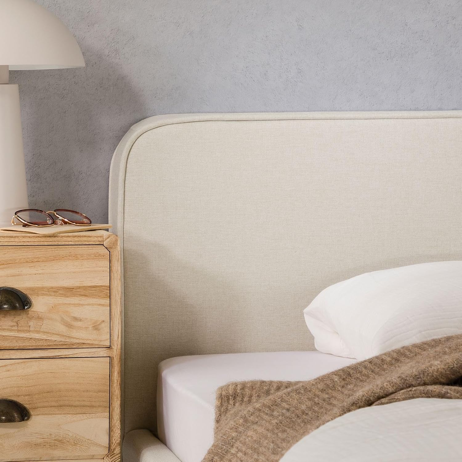 IDIMEX Polsterbett MARINI Einzelbett 90x200 cm in cremeweiß - Bett gepolstert mit Lattenrost, modernes Design & stabiles Holzgestell mit Kunststofffüßen