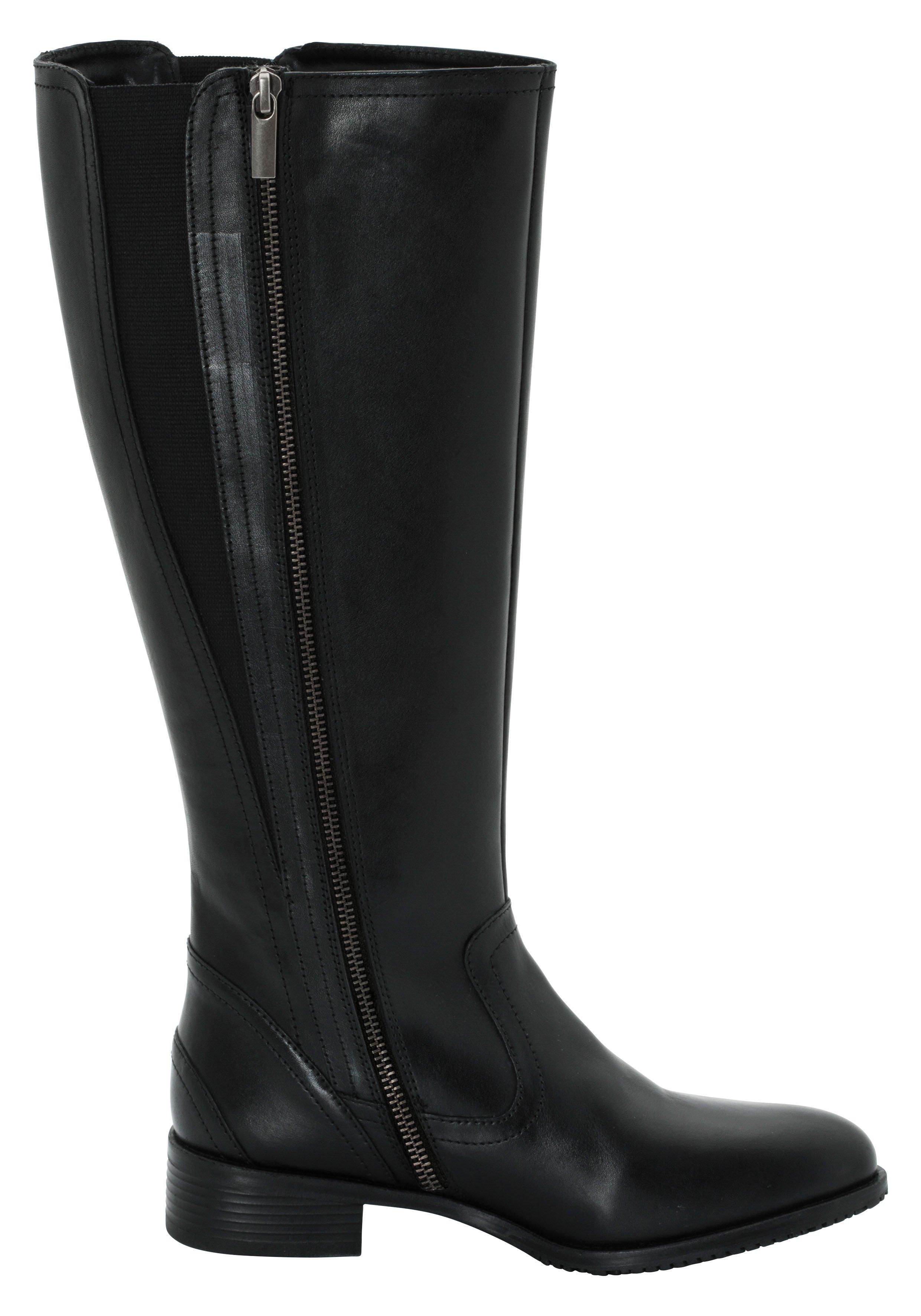Weitschaftstiefel aus Leder mit drei Zierschnallen