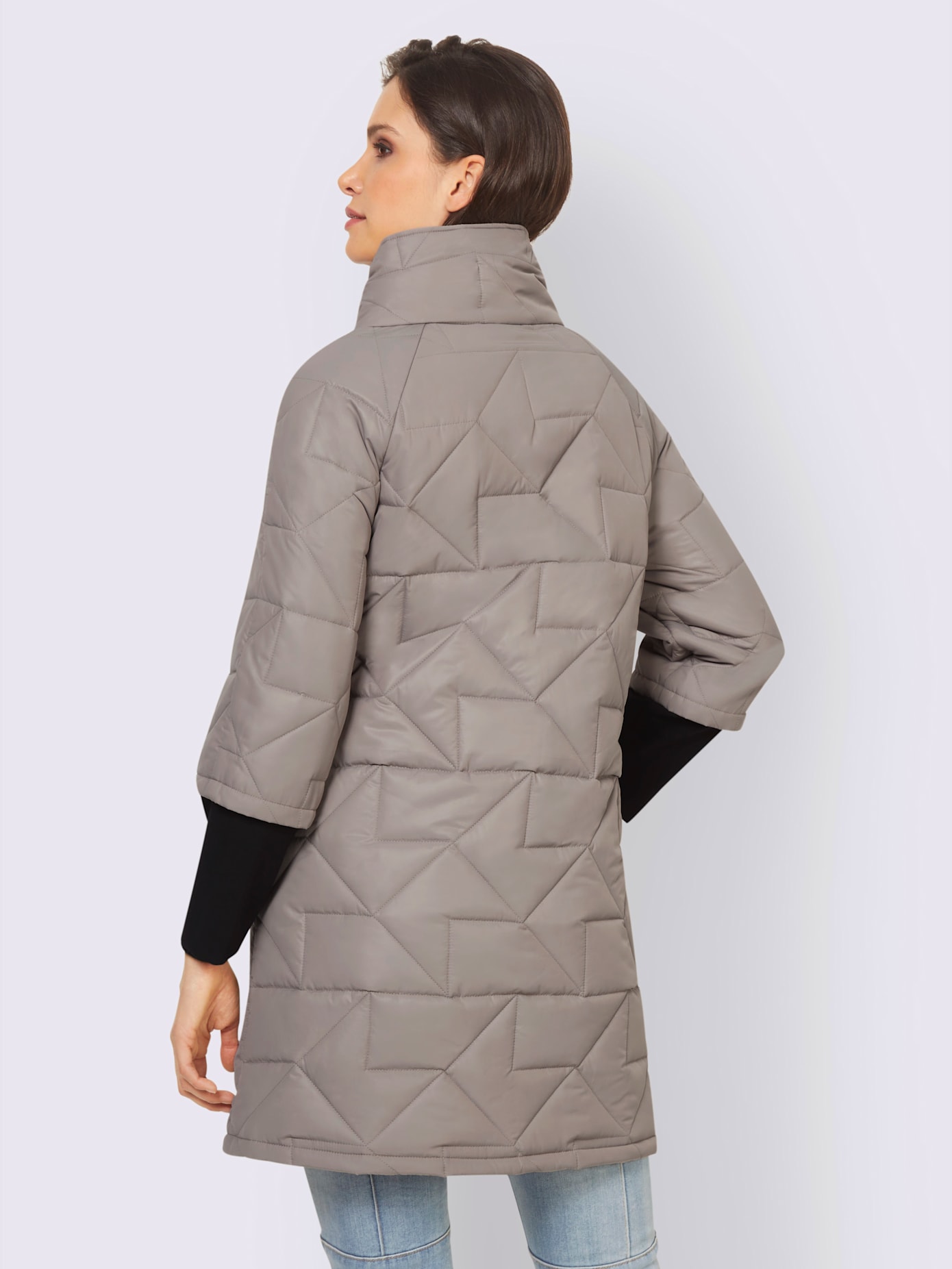 Manteau pièce décorative devant