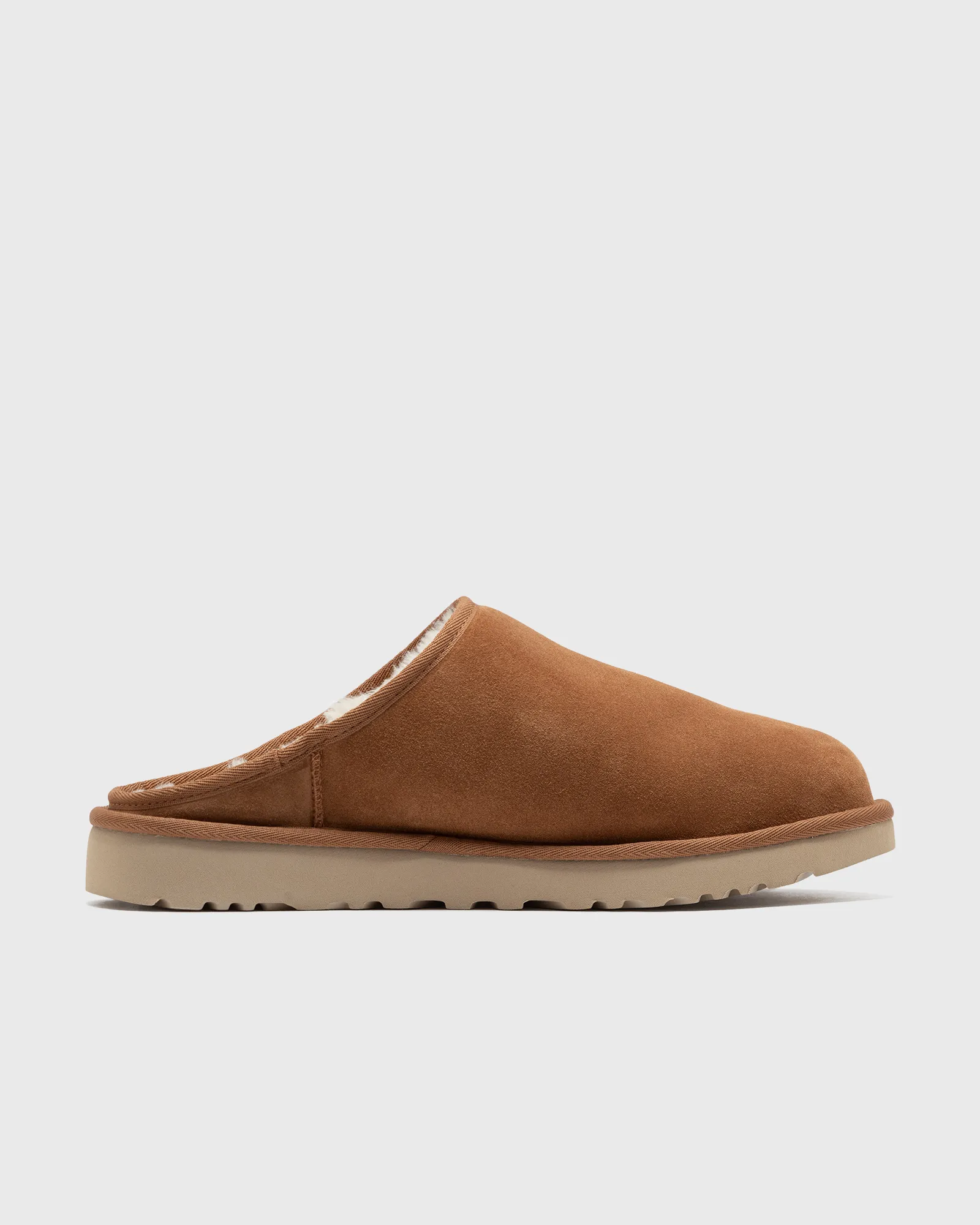 UGG CLASSIC SLIP-ON