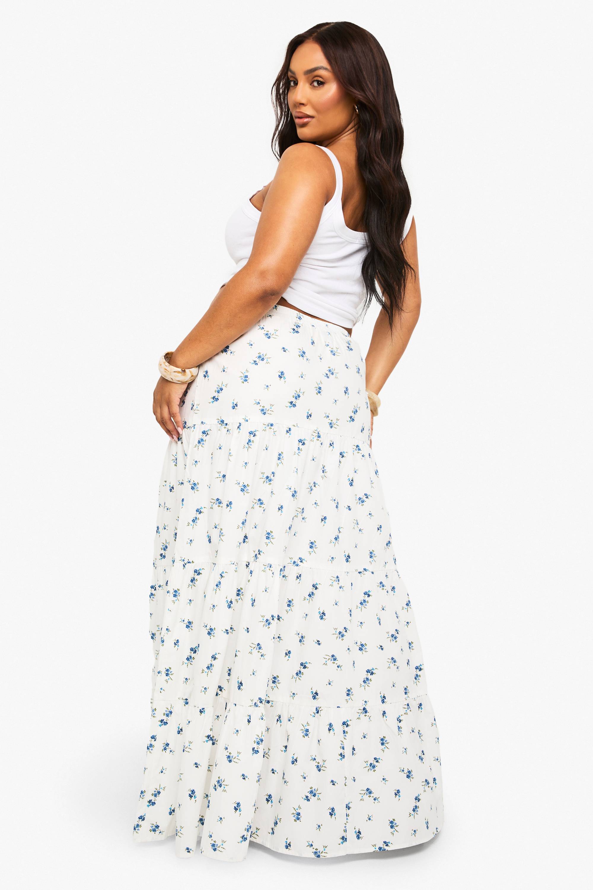 boohoo Jupe maxi à volants en popeline florale Plus