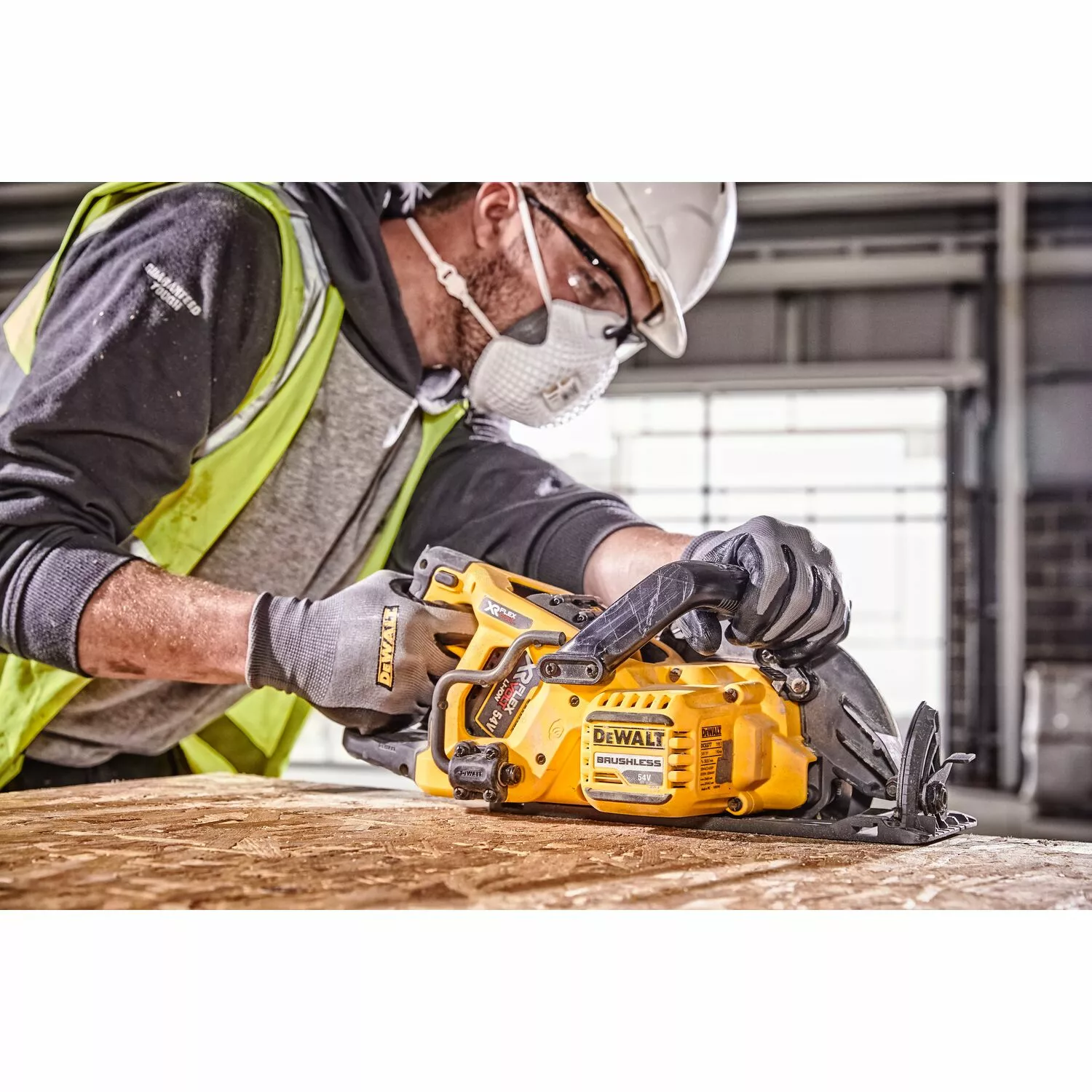 DeWALT DCS577N 54V XR FlexVolt Li-Ion Accu cirkelzaag body - 190mm - koolborstelloos