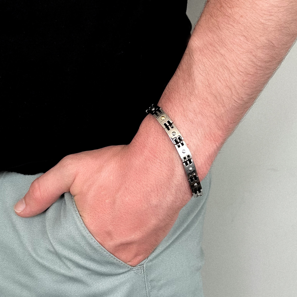 Bracelet acier bicolore noir 21 cm vis