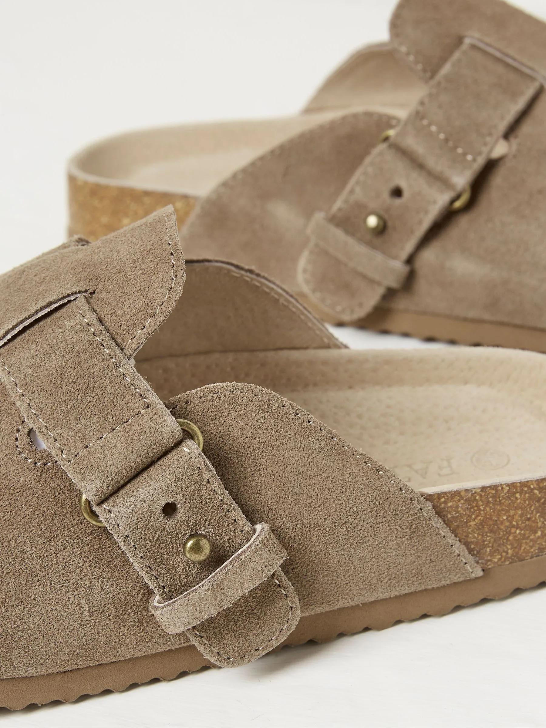 Pastelgeel - FatFace outdoor-pantoffels