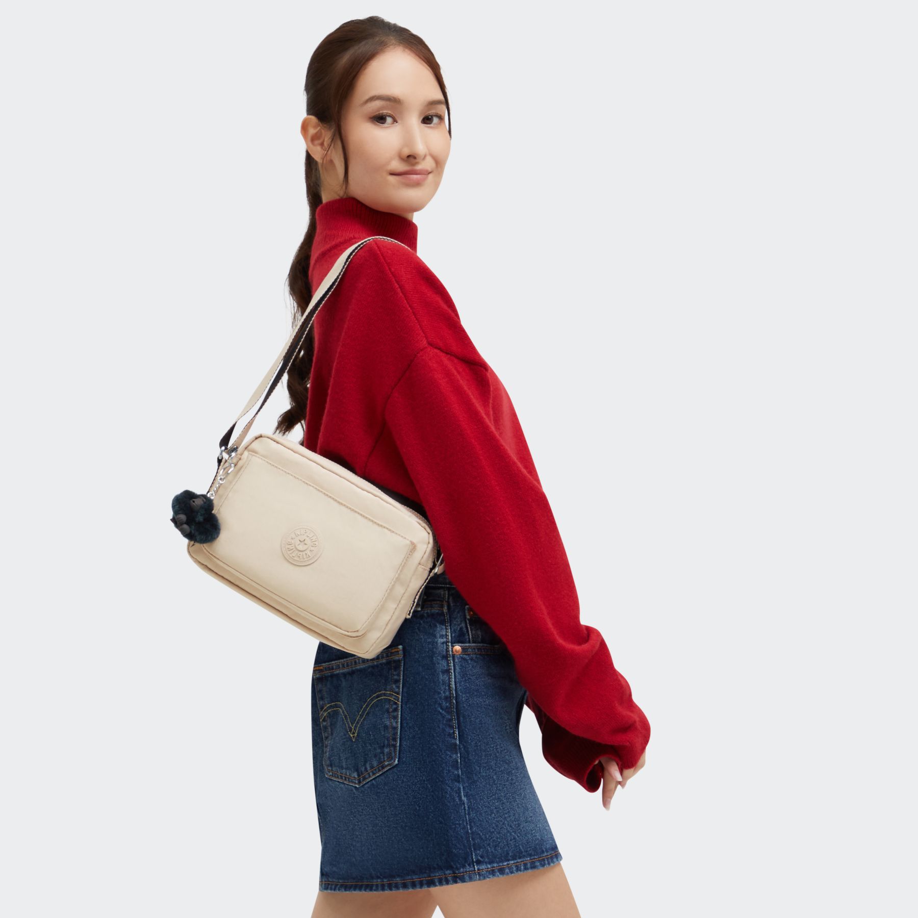 ABANU M Sac à bandoulière réglable polyvalent de taille moyenne  - Back To Beige