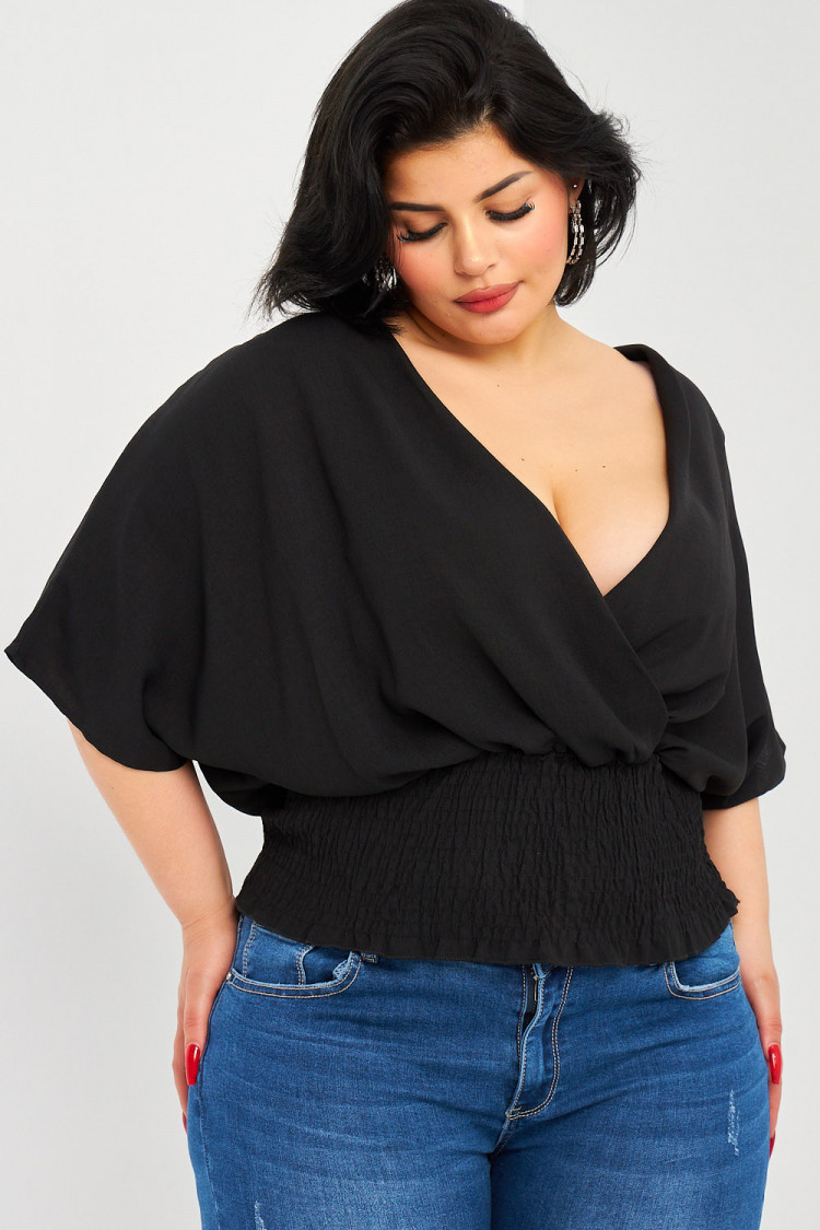 Blouse noire croisée manches courtes