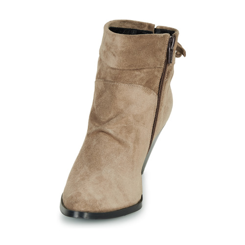 Regard - RAKAF V3 CRTE VEL SILKY - Beige