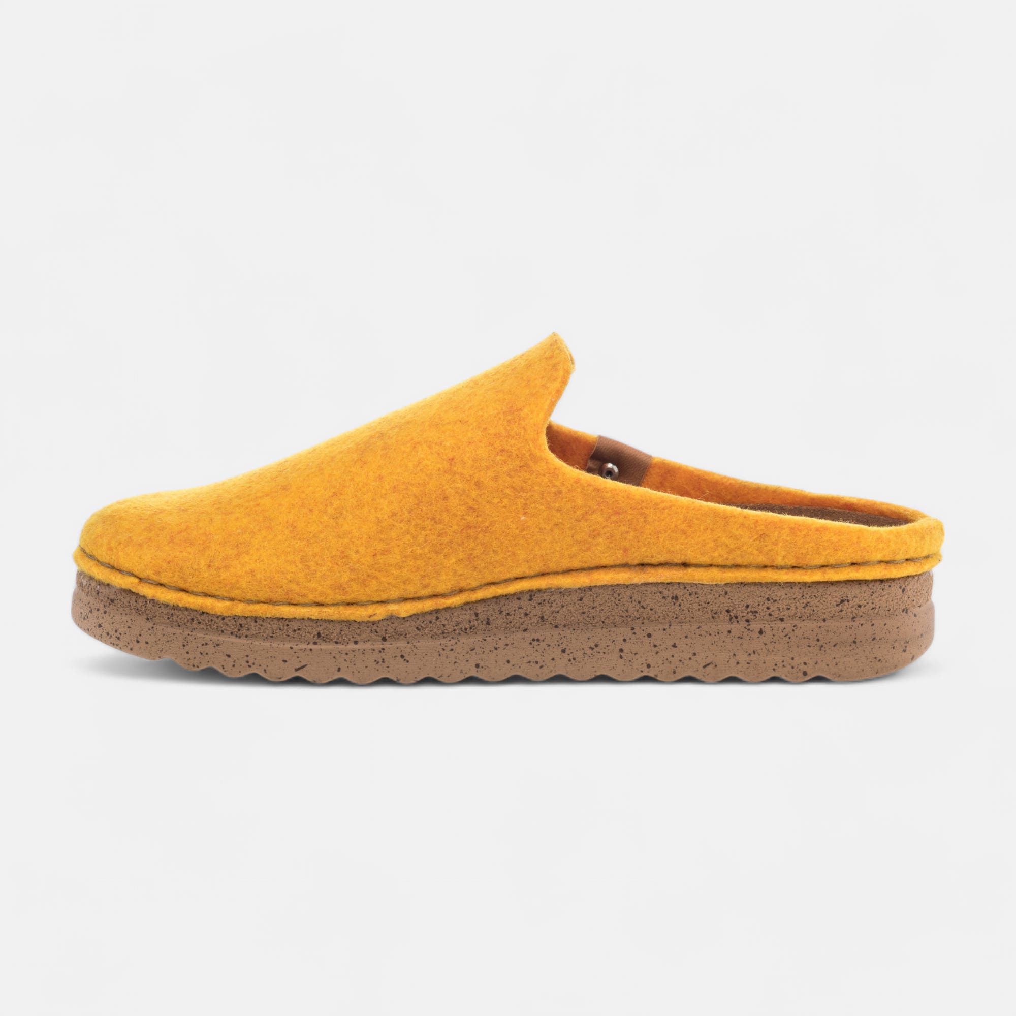 Pantoufles mules Femme jaune