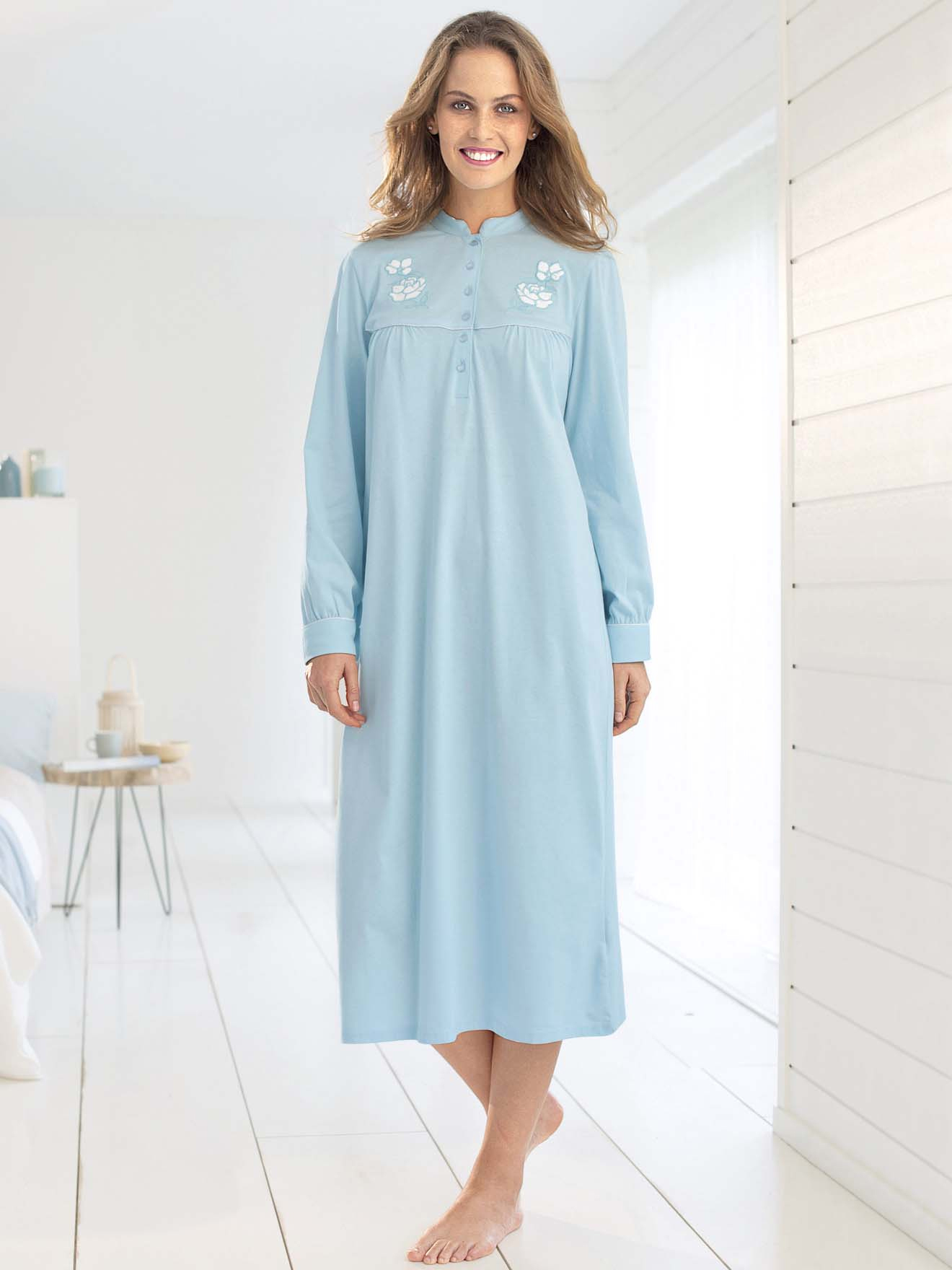 Chemise de nuit longue, manches longues