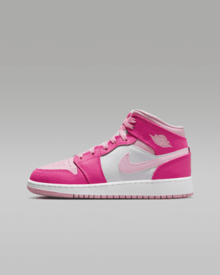 Air Jordan 1 Mid Older Kids' Shoes