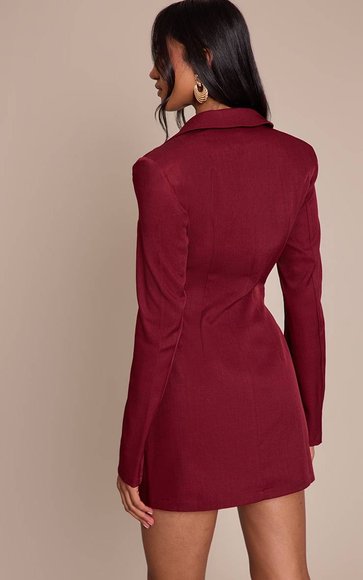 Rouge Bordeaux Robe Mini Ajustée Boutonnée Avec Détail Poches