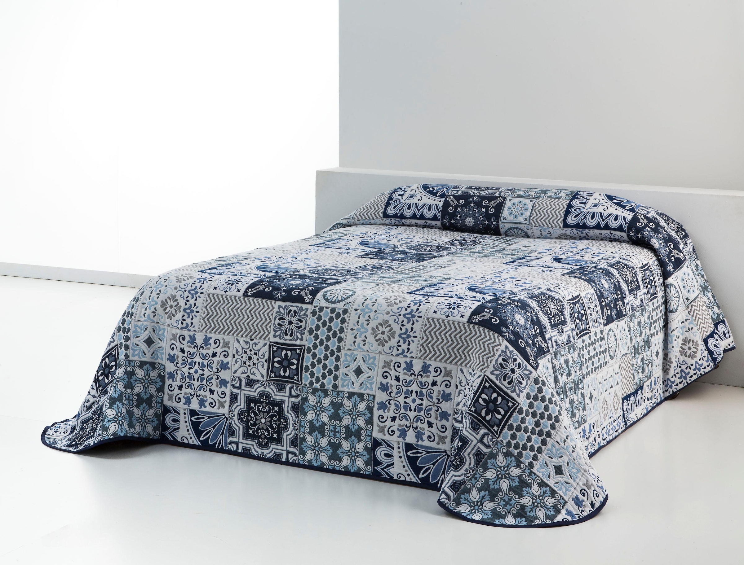 Home affaire Tagesdecke »Sofia« Tagesdecke in Patchwork-Design, für Kinder und Erwachsene