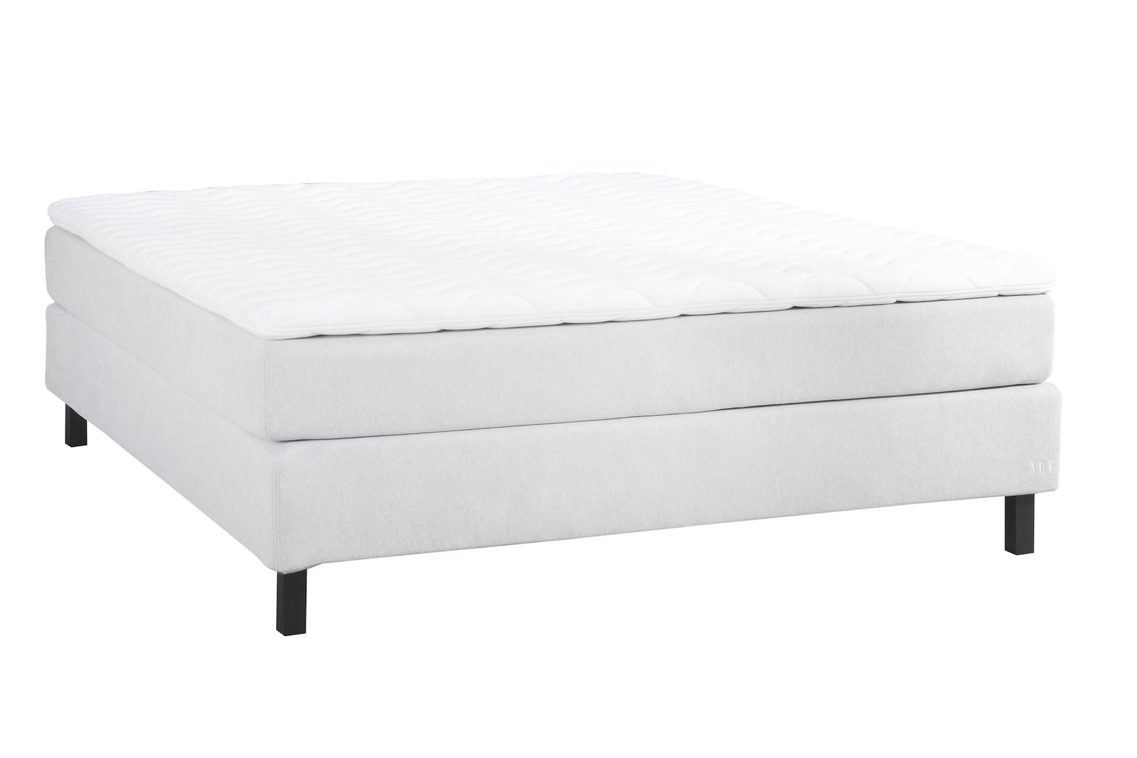 Komfort 3 kontinentalseng 150x200 cm i tekstil Primo lys grå 84 med medium/medium fasthet, Komfort 3 overmadrass og firkantet sorte ben 15 cm