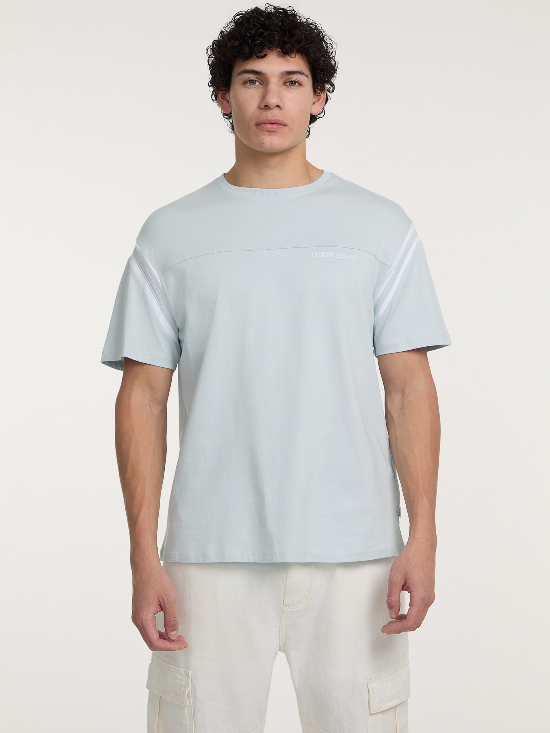 Camiseta Crewneck 81