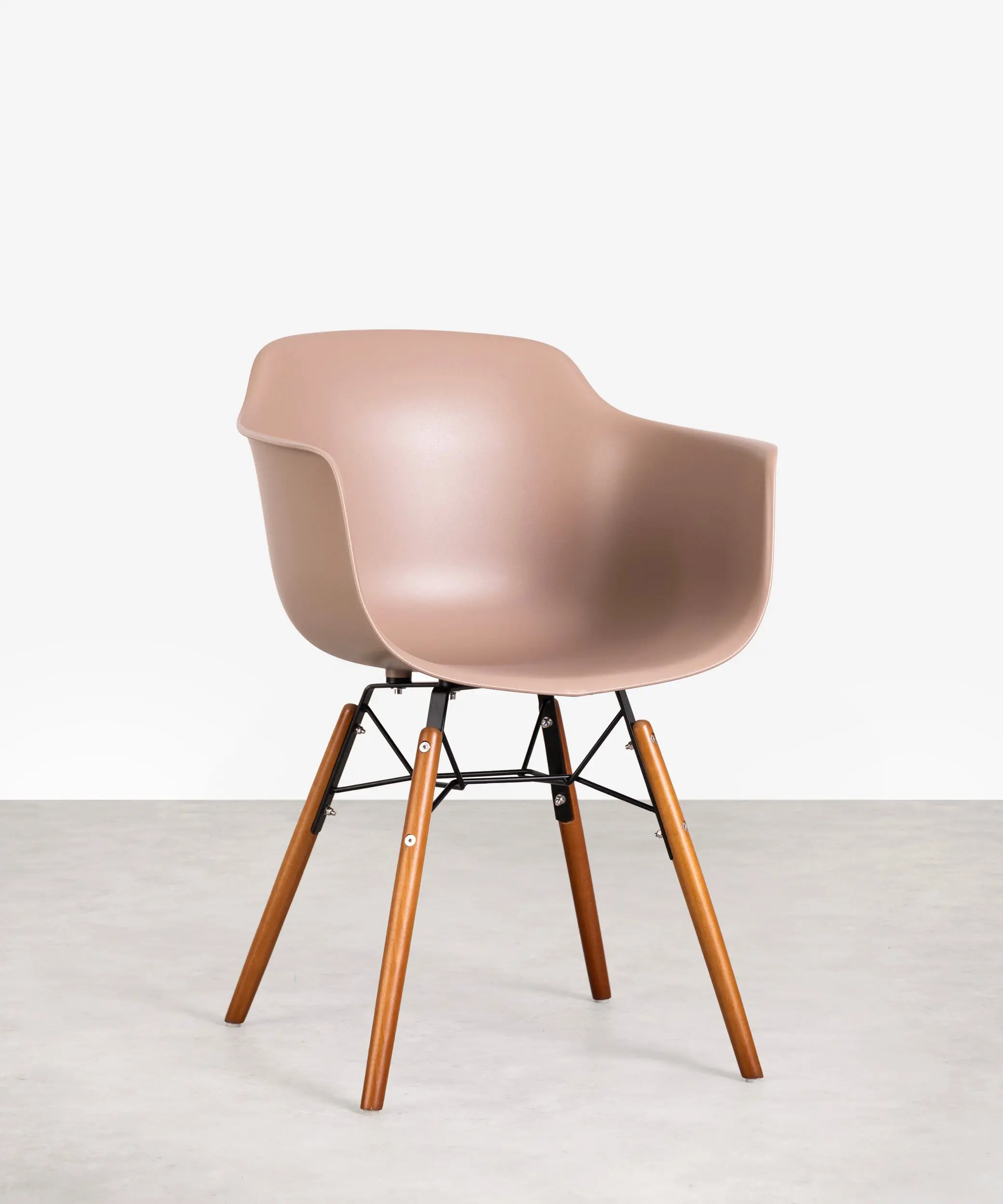 Silla de Polipropileno y Madera Elon Arms