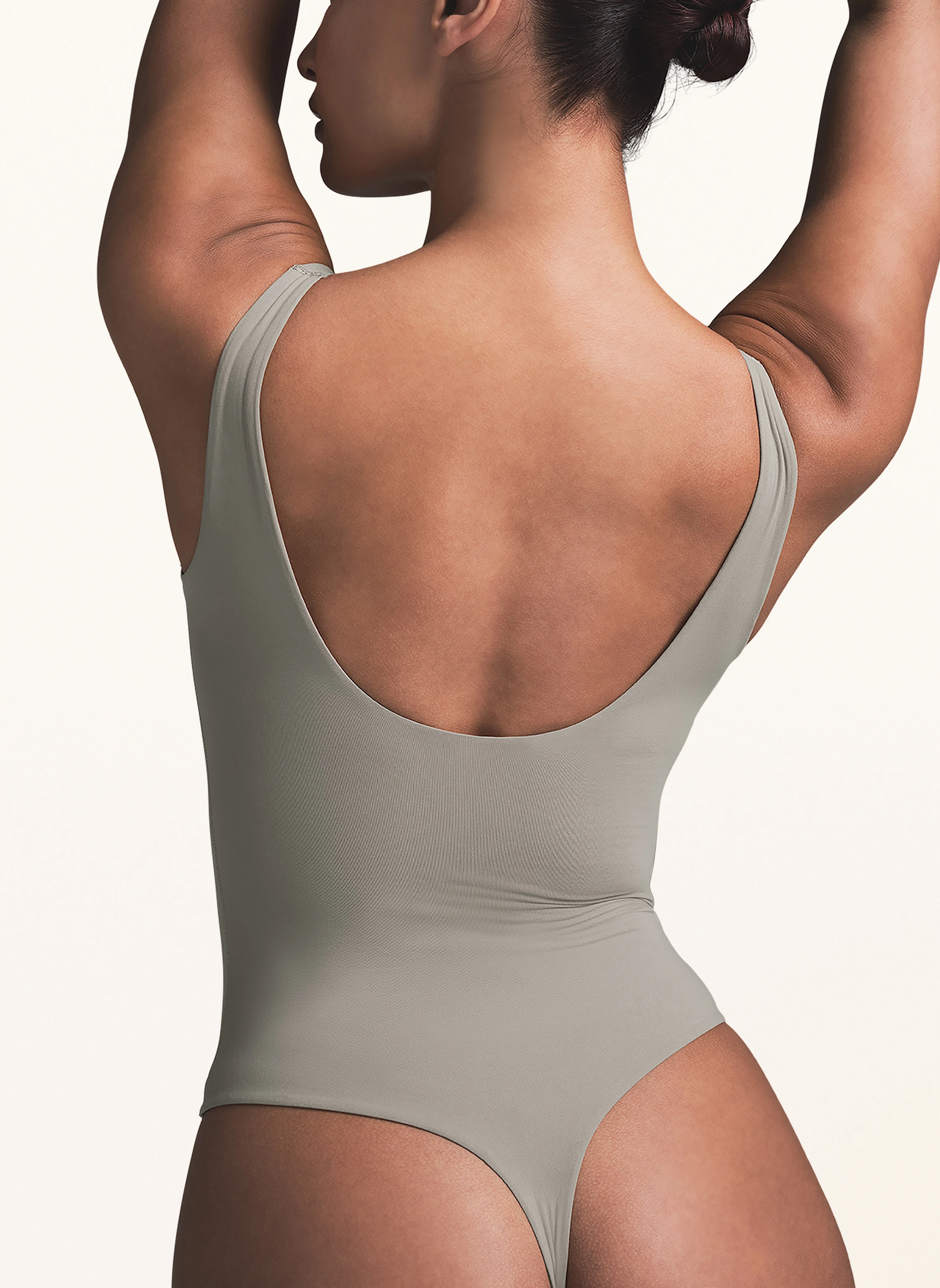SKIMS String-Body FITS EVERYBODY
