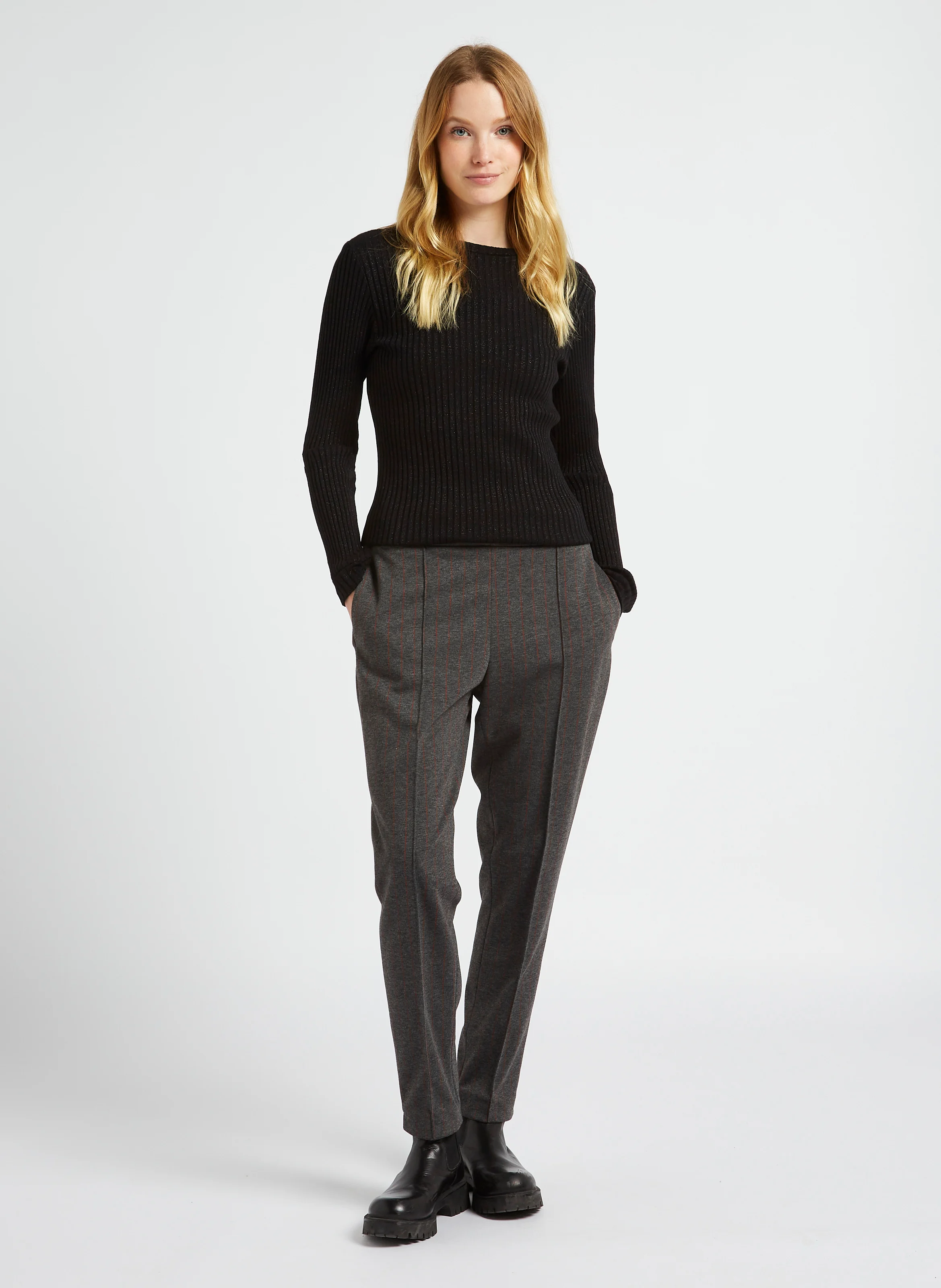 Pantalon ajusté à rayures | Gris
