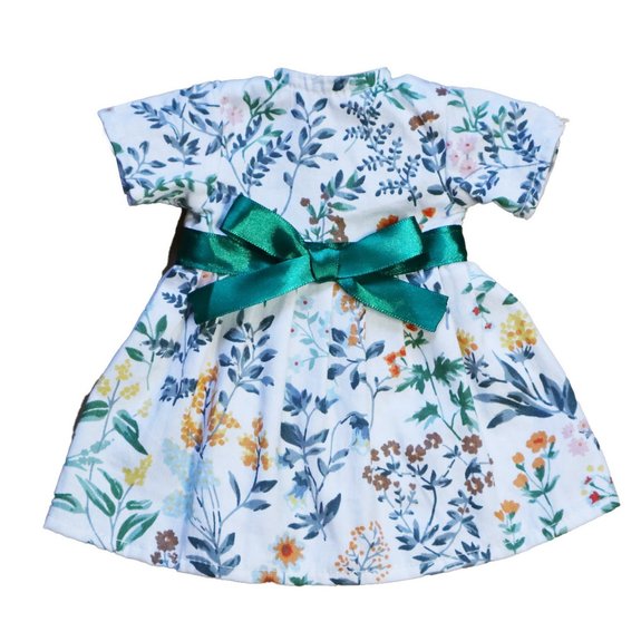 Vêtements de poupée