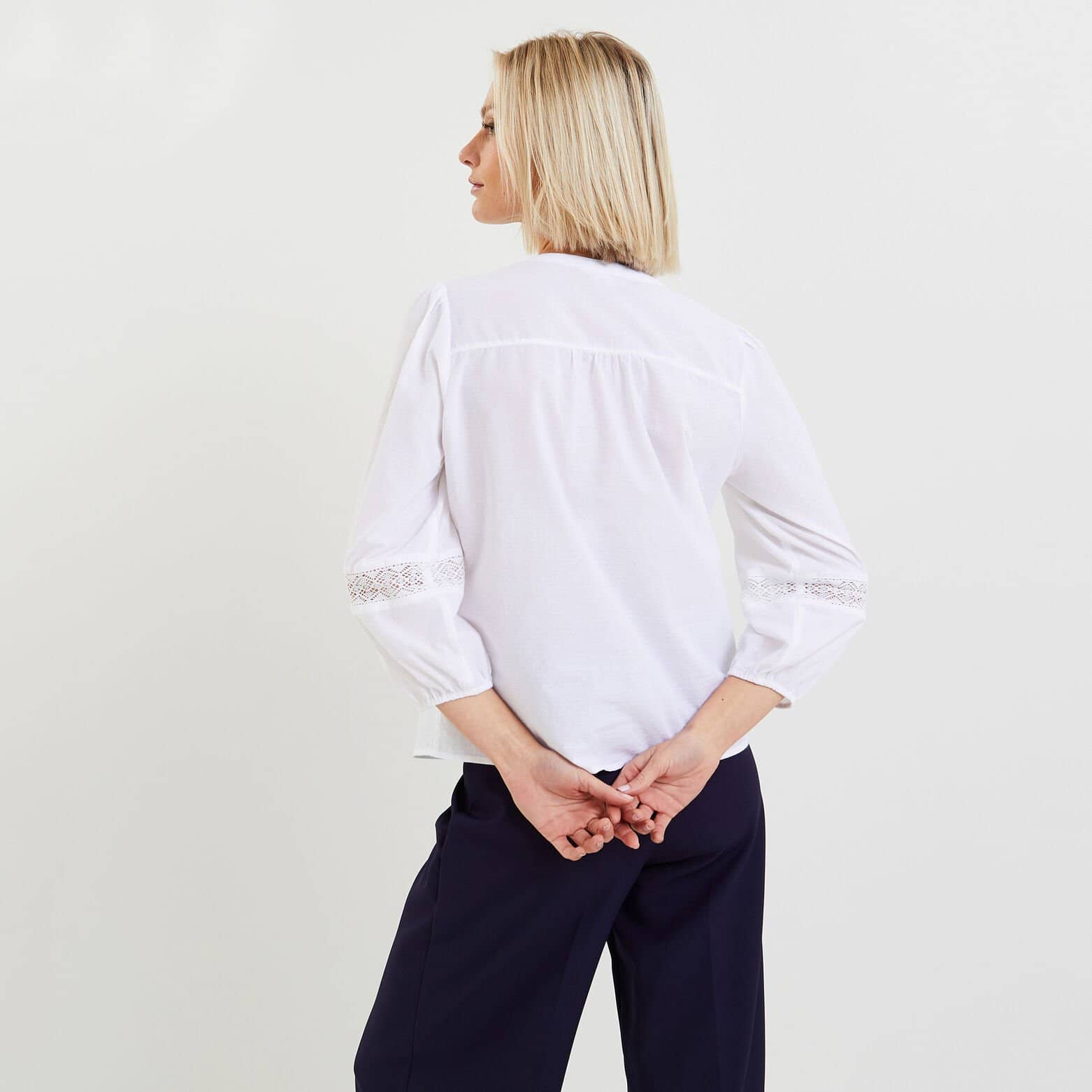 Chemise brodée femme