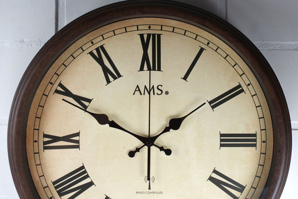 AMS Wanduhr 5977 - 42 cm