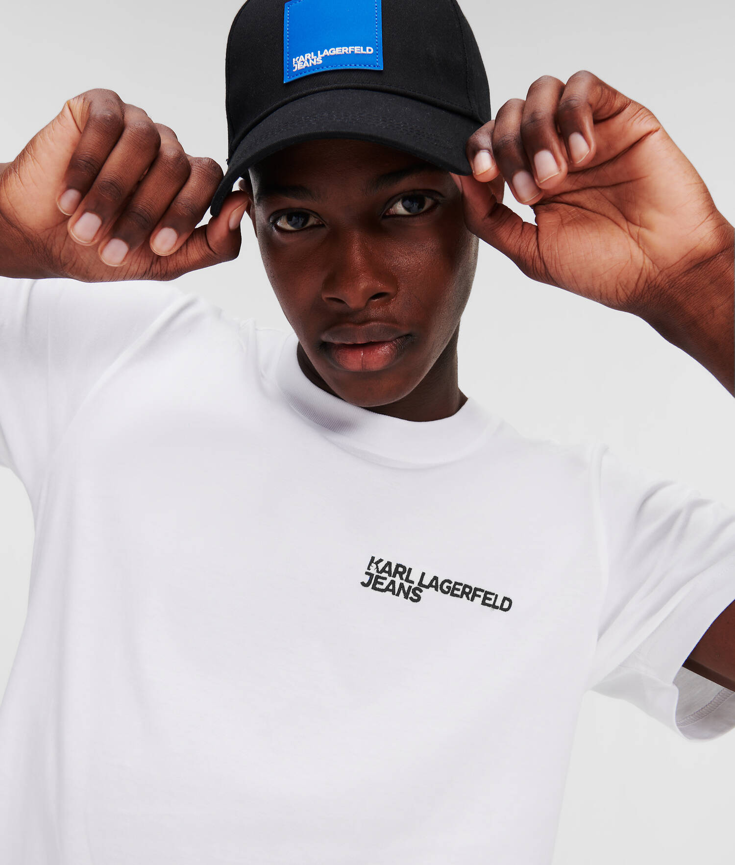 T-SHIRT AJUSTÉ AVEC LOGO KLJ