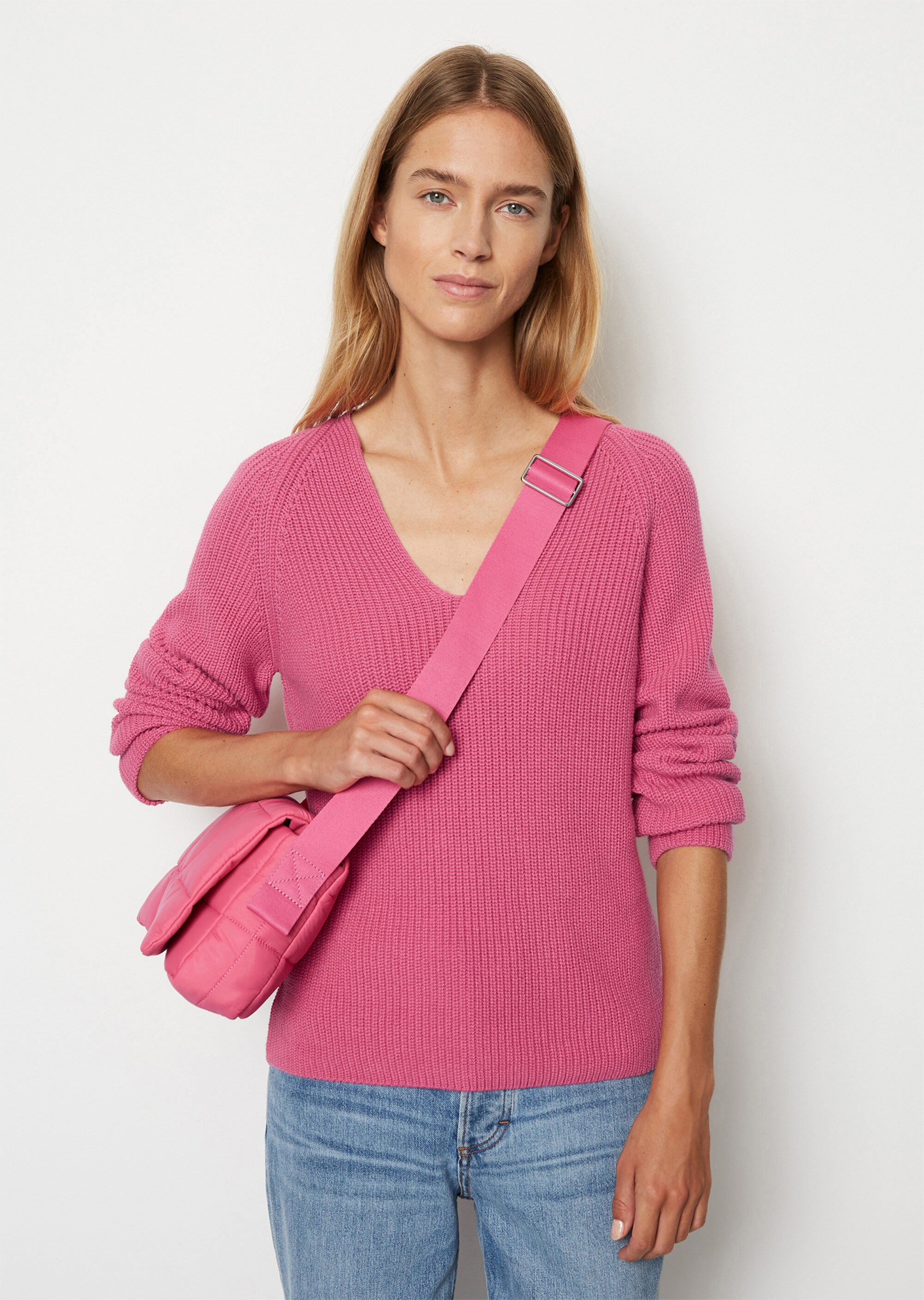 V-Neck-Strickpullover regularaus softem Baumwoll-Garn