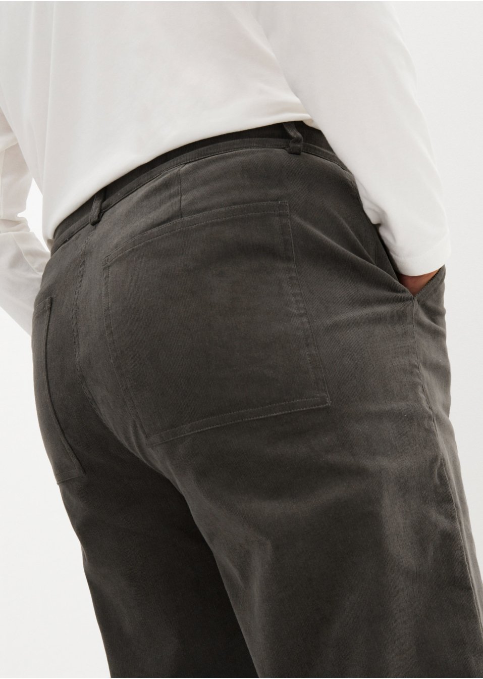 Pantalon velours côtelé style Marlène