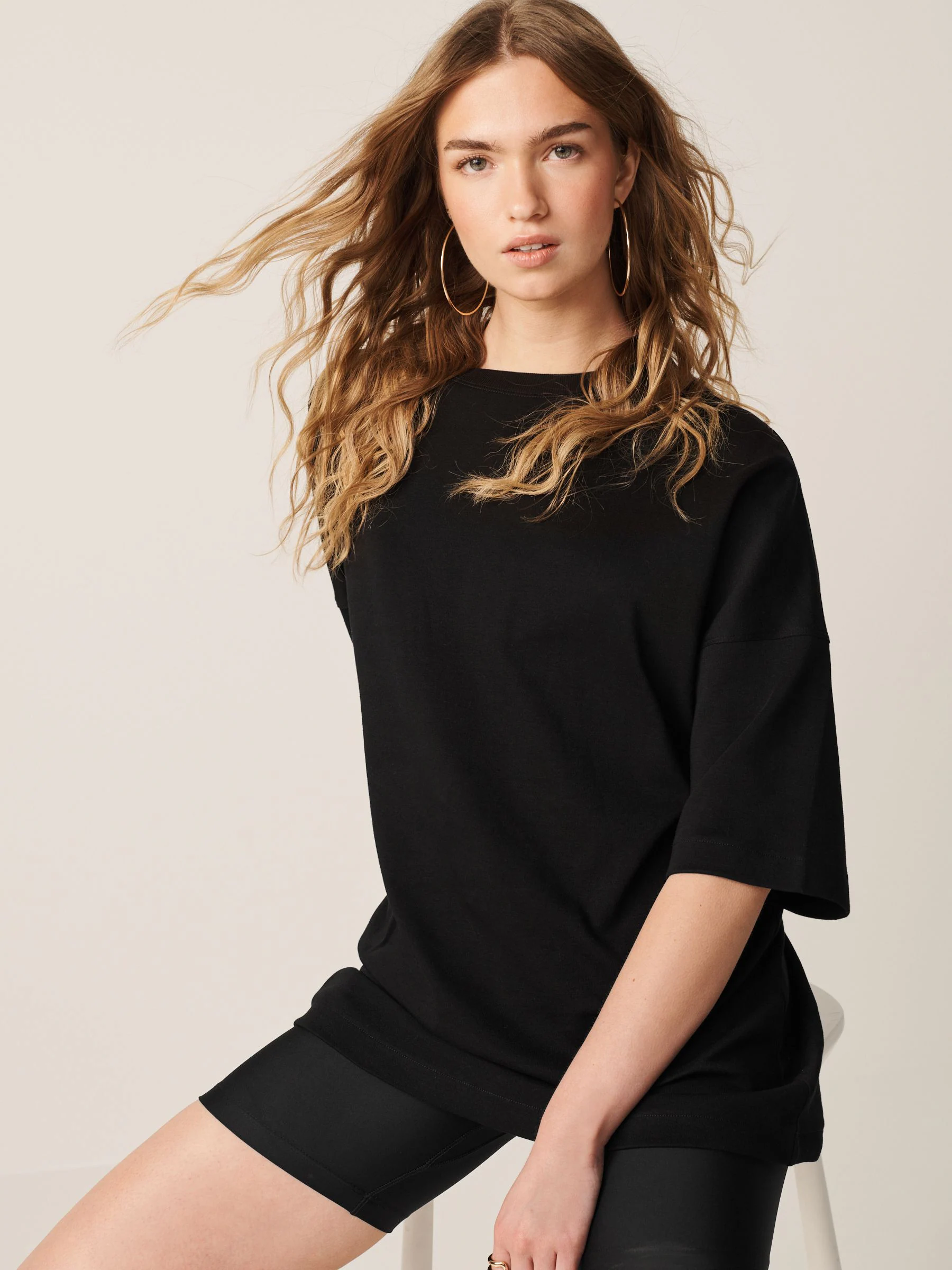 Zwart - Relaxt dik lang T-shirt