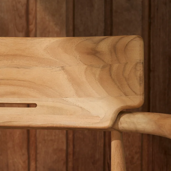 Carl Hansen - Embrace Gartenarmlehnstuhl, Teak unbehandelt