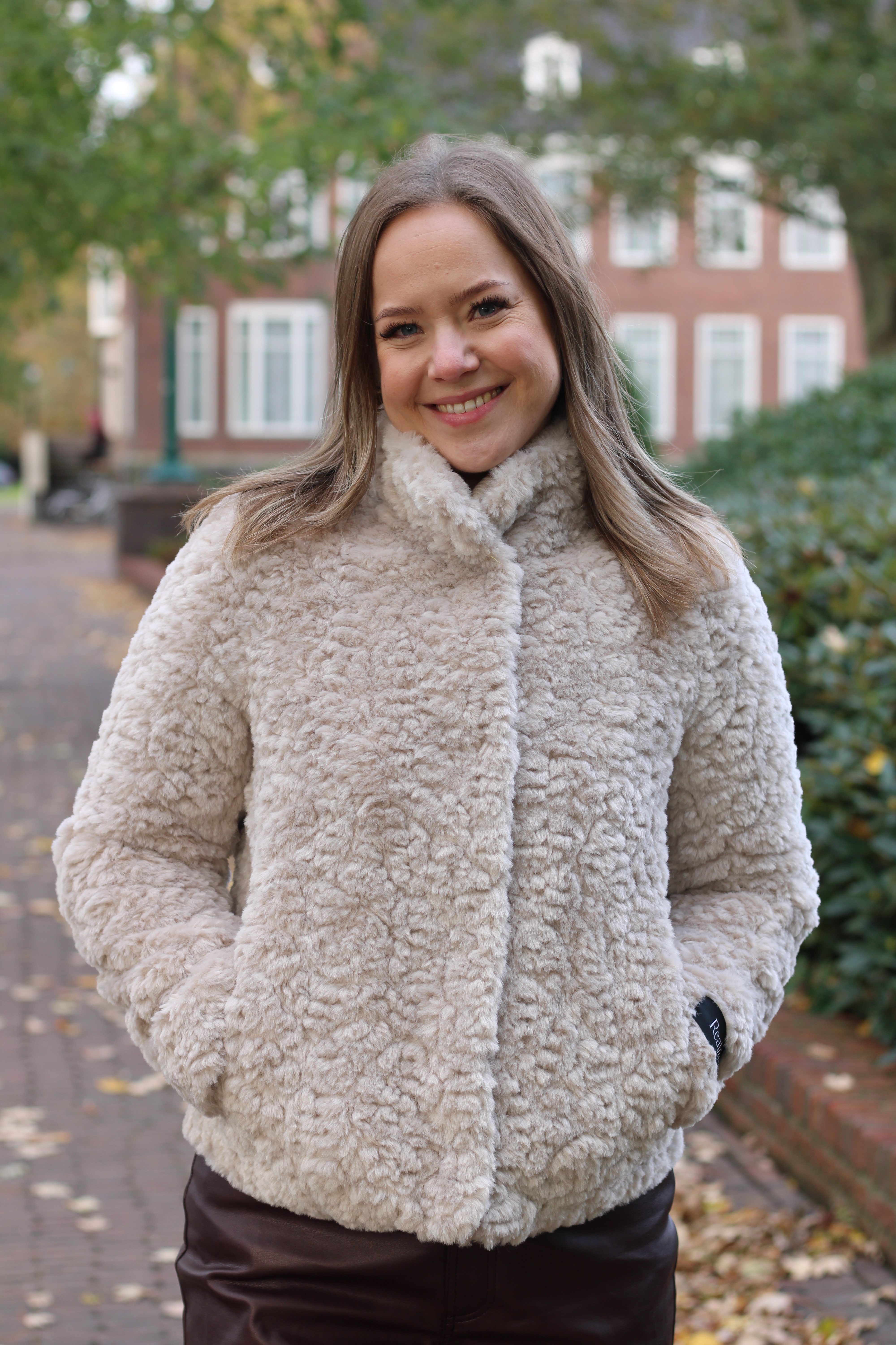 Rino & Pelle - Kion Faux Fur Jacket With High Neck - Beige