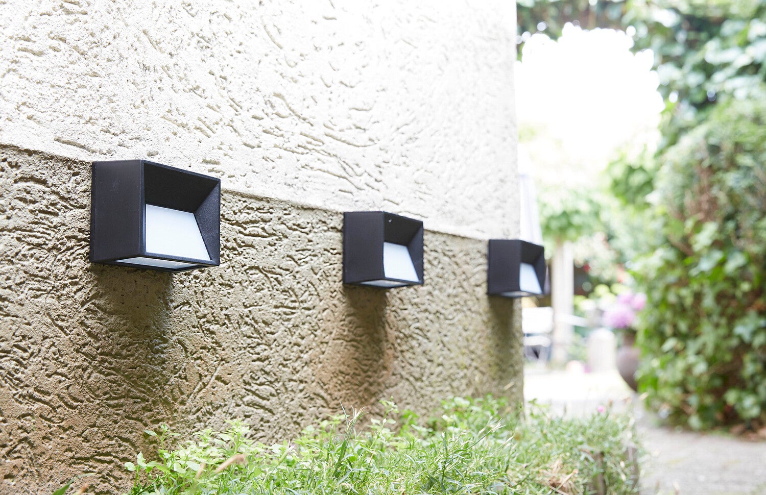 Luxform Lighting solar wandlamp Maryland zwart 10 x 5 x 8 cm