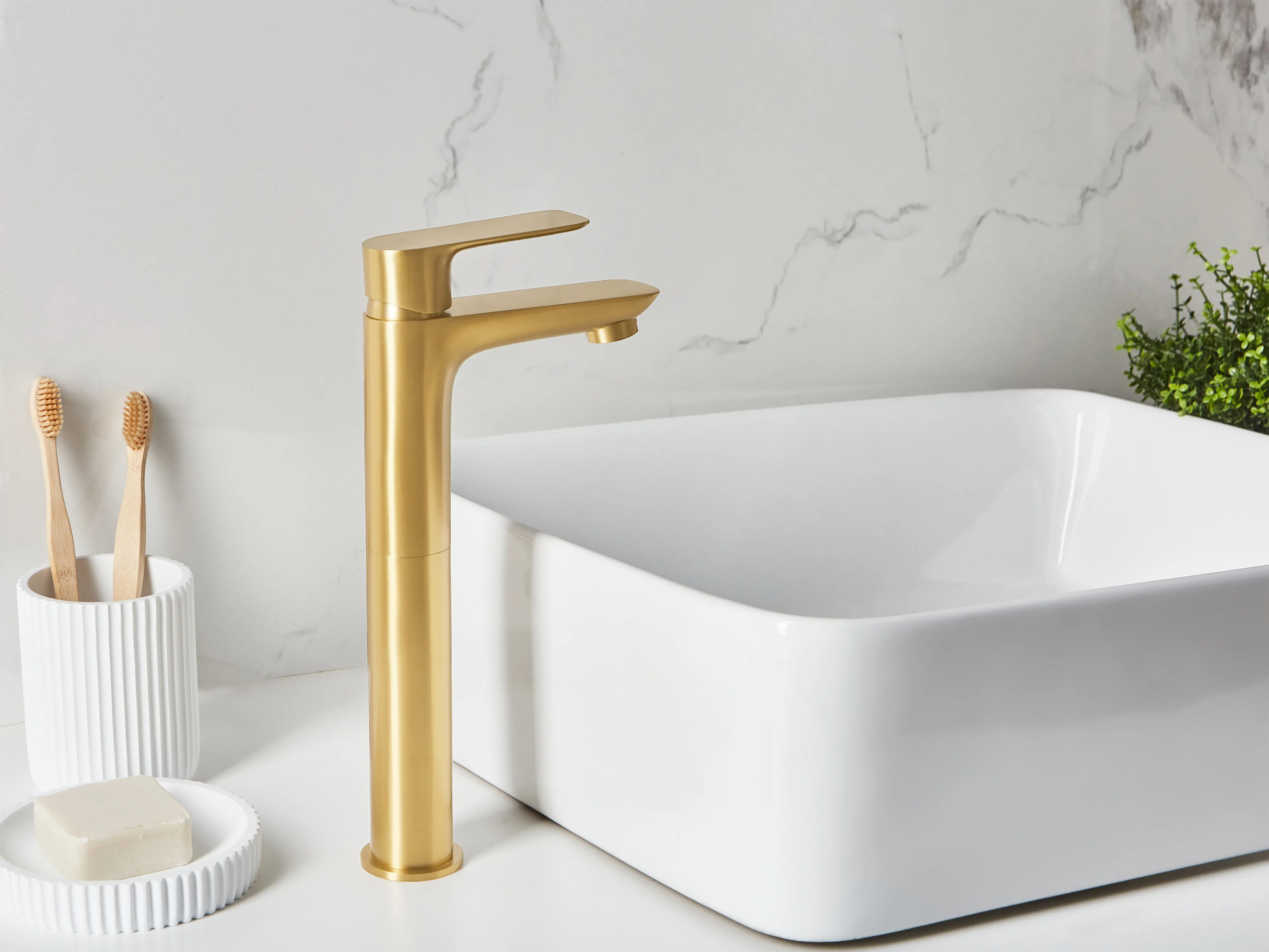 Hoge wastafelmengkraan COLHUE Messing Goud