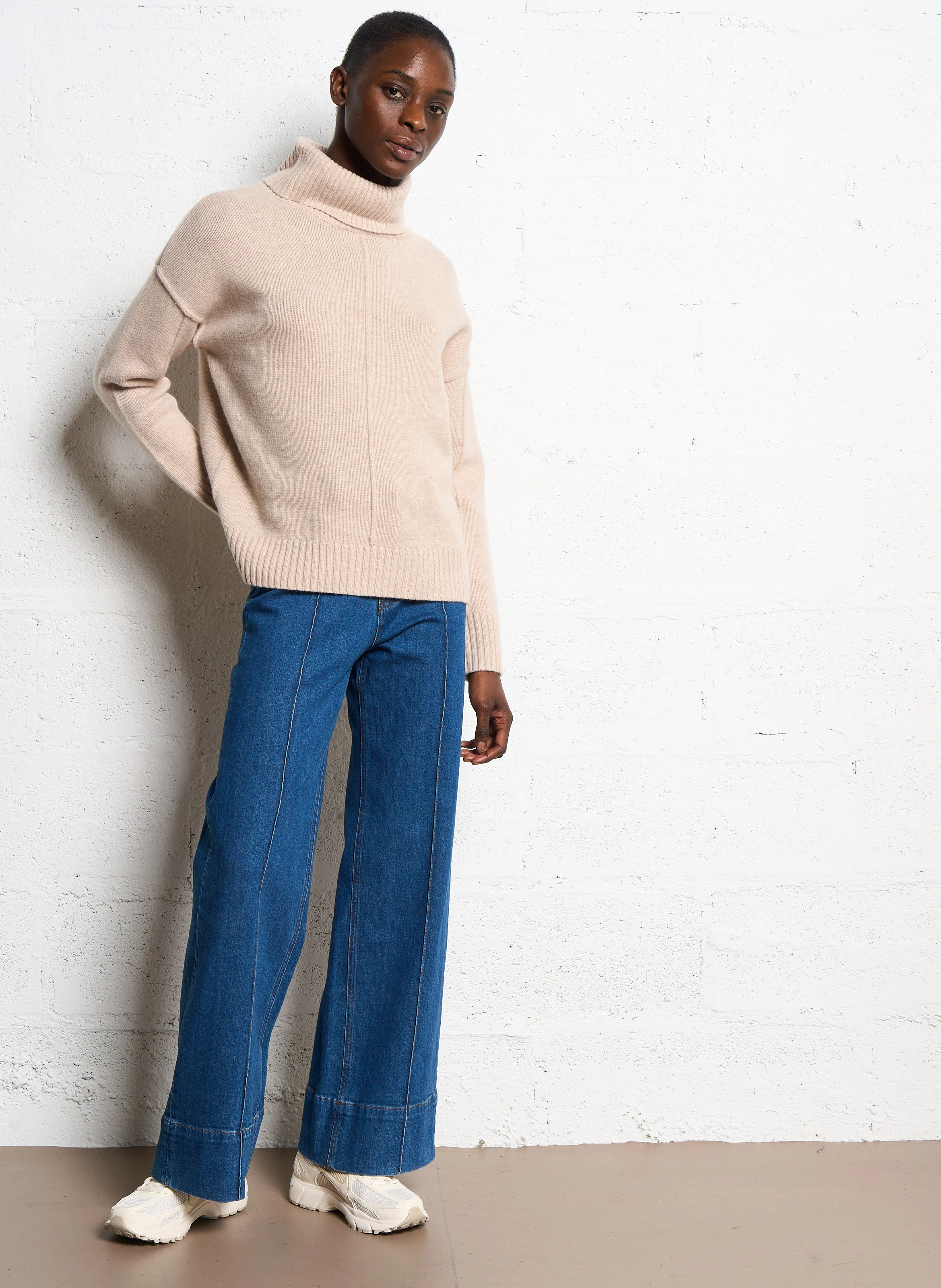 SALOME - Jean évasé taille haute en coton mélangé | Bleu
