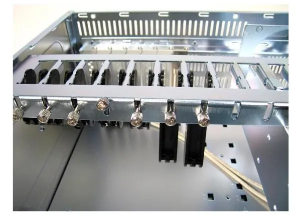 Chieftec UNC-410S-B-U3-OP - Rack-monterbar 4U - ATX - ingen strømforsyning - sort - USB